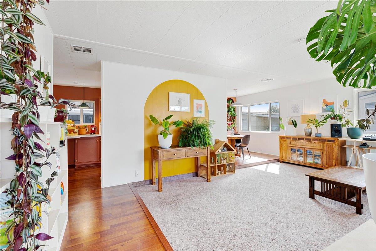 Detail Gallery Image 9 of 44 For 3710 Gross Rd #31,  Santa Cruz,  CA 95062 - 2 Beds | 2 Baths