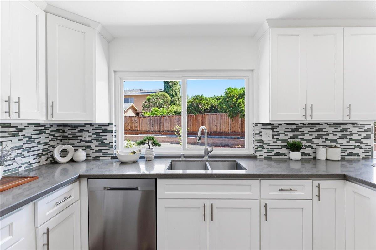 Detail Gallery Image 34 of 83 For 2078 Admiral Pl, San Jose,  CA 95133 - 5 Beds | 3 Baths