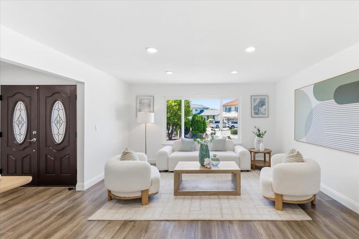 Detail Gallery Image 4 of 83 For 2078 Admiral Pl, San Jose,  CA 95133 - 5 Beds | 3 Baths