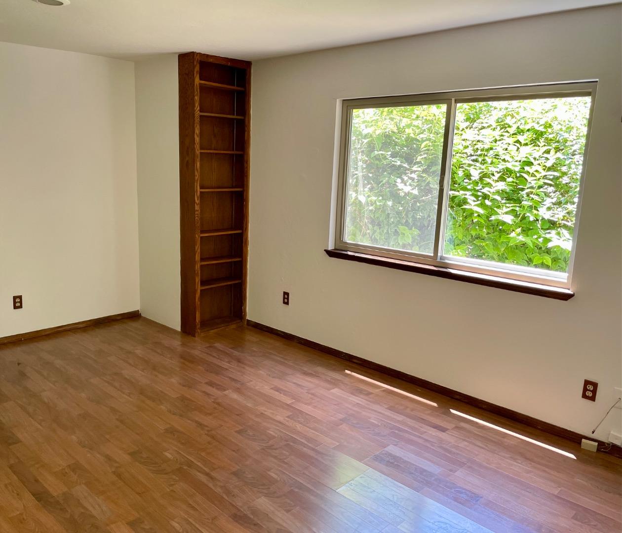 Detail Gallery Image 10 of 40 For Address Not Disclosed, Santa Cruz,  CA 95060 - 3 Beds | 3/1 Baths