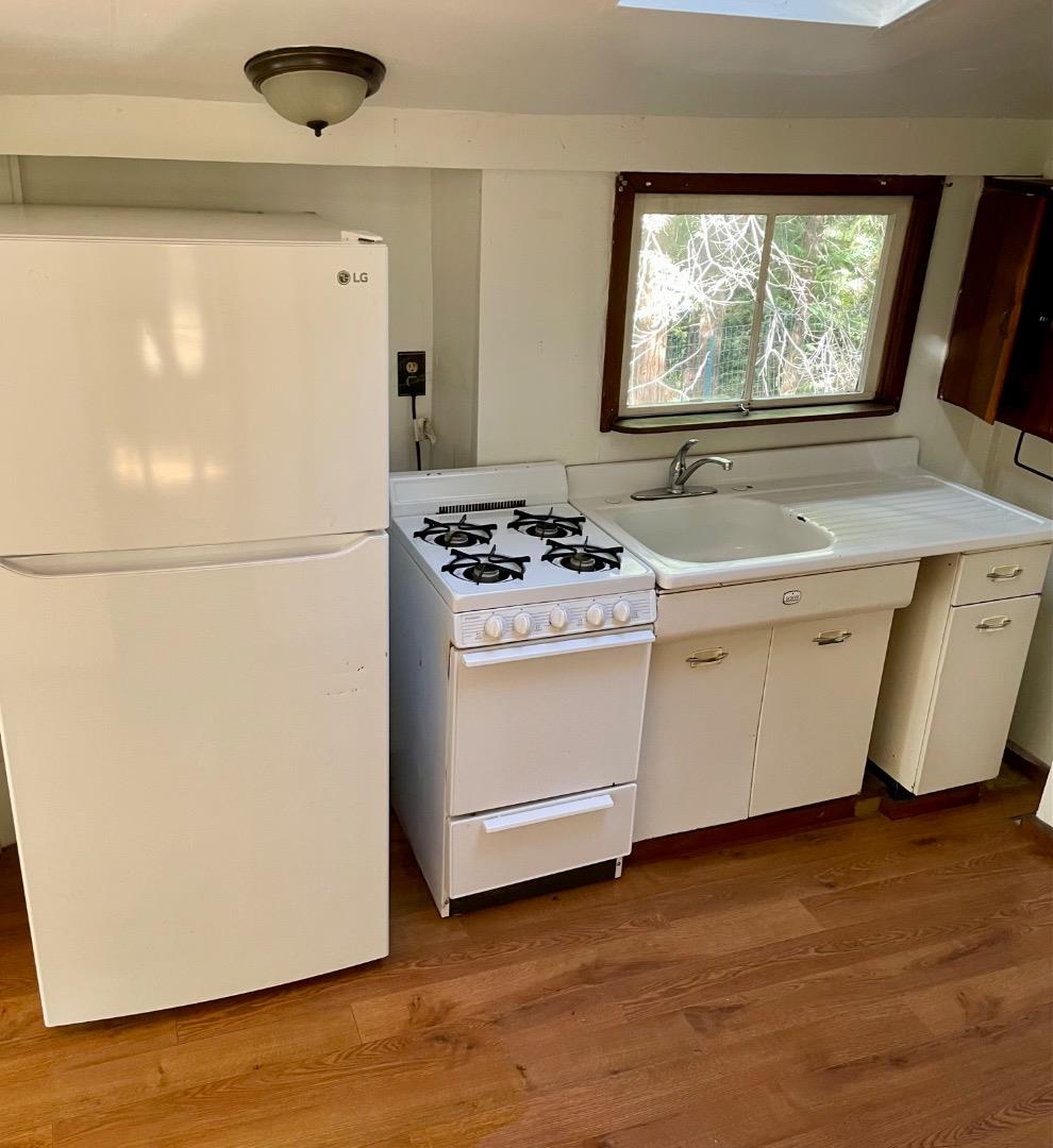 Detail Gallery Image 30 of 40 For Address Not Disclosed, Santa Cruz,  CA 95060 - 3 Beds | 3/1 Baths