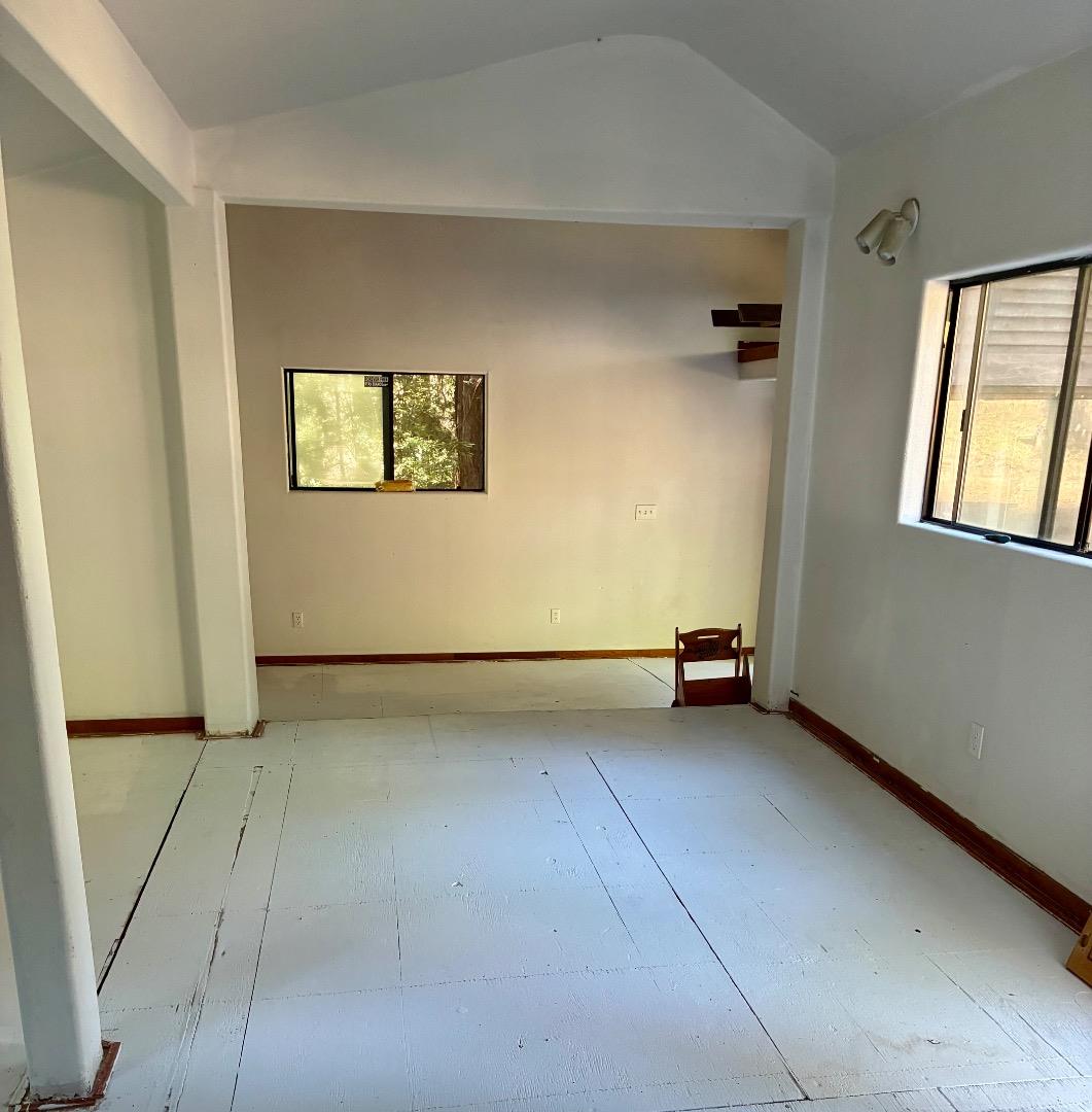 Detail Gallery Image 36 of 40 For Address Not Disclosed, Santa Cruz,  CA 95060 - 3 Beds | 3/1 Baths