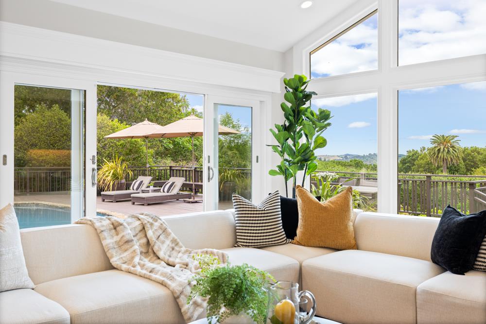 Detail Gallery Image 15 of 36 For 24855 Prospect Ave, Los Altos Hills,  CA 94022 - 4 Beds | 3 Baths