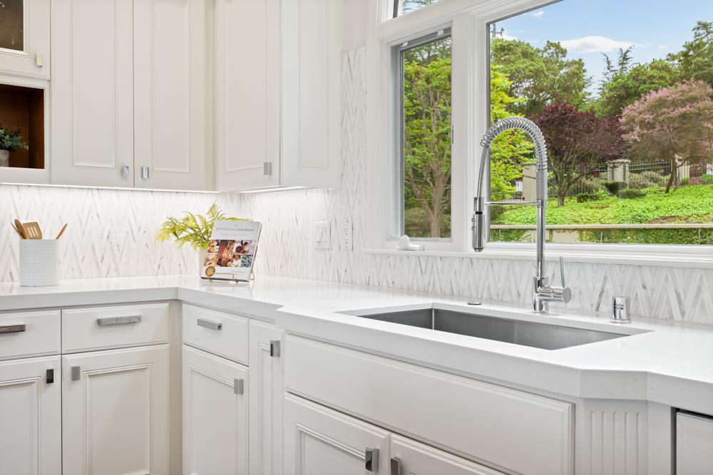 Detail Gallery Image 22 of 36 For 24855 Prospect Ave, Los Altos Hills,  CA 94022 - 4 Beds | 3 Baths