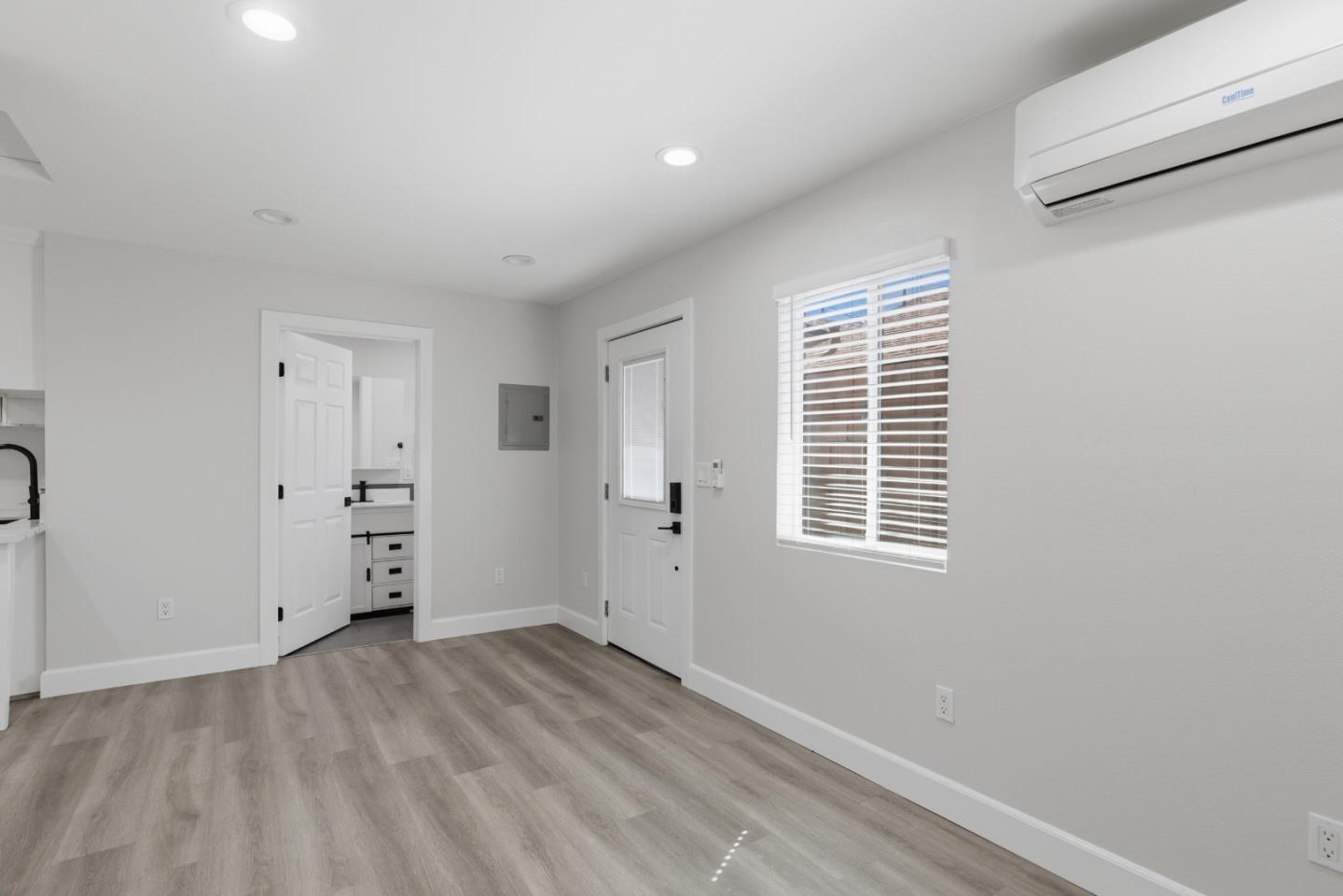 Detail Gallery Image 17 of 18 For 10788 Mercer Ave, Riverside,  CA 92505 - 1 Beds | 1 Baths