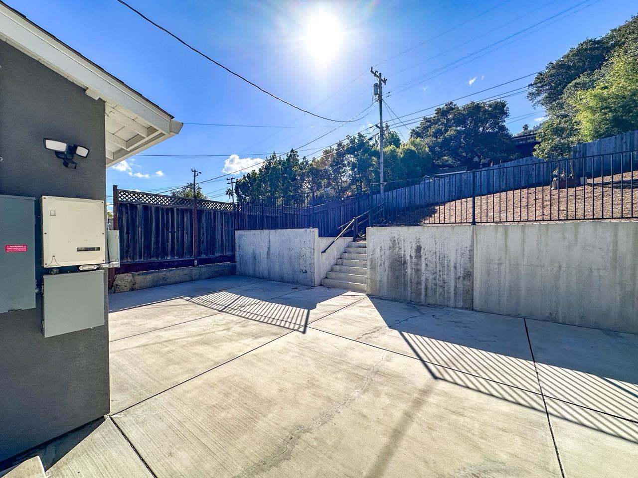 Detail Gallery Image 24 of 28 For 74 Cedar St, San Carlos,  CA 94070 - 4 Beds | 3/1 Baths