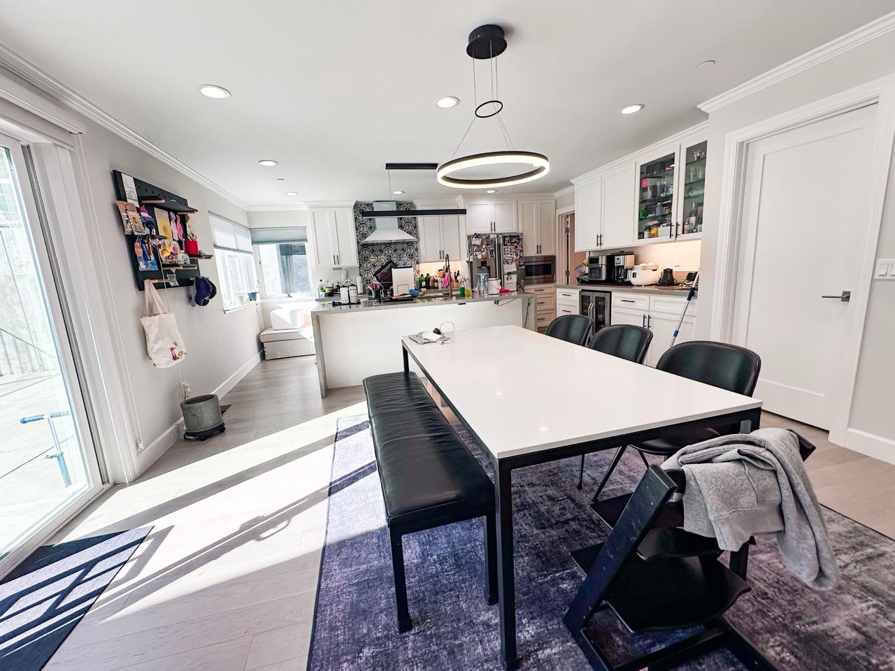 Detail Gallery Image 6 of 28 For 74 Cedar St, San Carlos,  CA 94070 - 4 Beds | 3/1 Baths