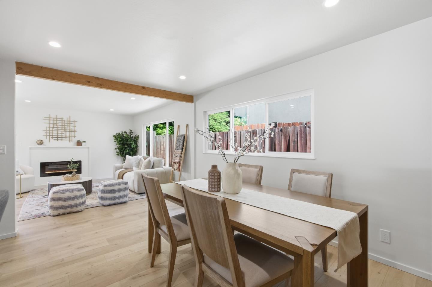 Detail Gallery Image 13 of 42 For 10910 Glen Artney St, Oakland,  CA 94605 - 3 Beds | 2 Baths