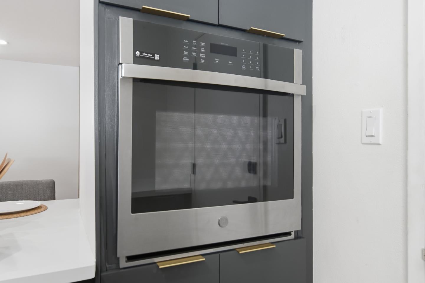 Detail Gallery Image 21 of 42 For 10910 Glen Artney St, Oakland,  CA 94605 - 3 Beds | 2 Baths