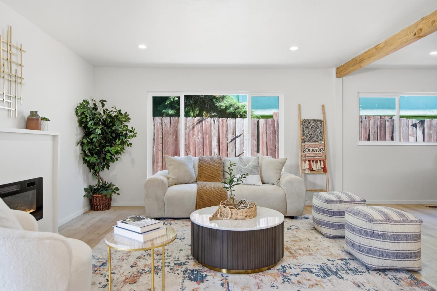 Detail Gallery Image 7 of 42 For 10910 Glen Artney St, Oakland,  CA 94605 - 3 Beds | 2 Baths