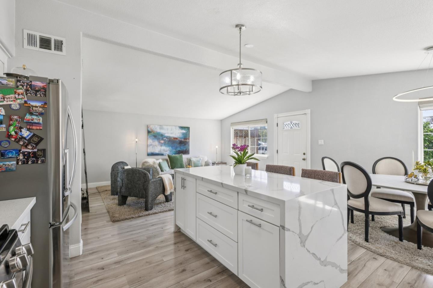 Detail Gallery Image 14 of 40 For 1370 Cathay Dr, San Jose,  CA 95122 - 3 Beds | 2 Baths