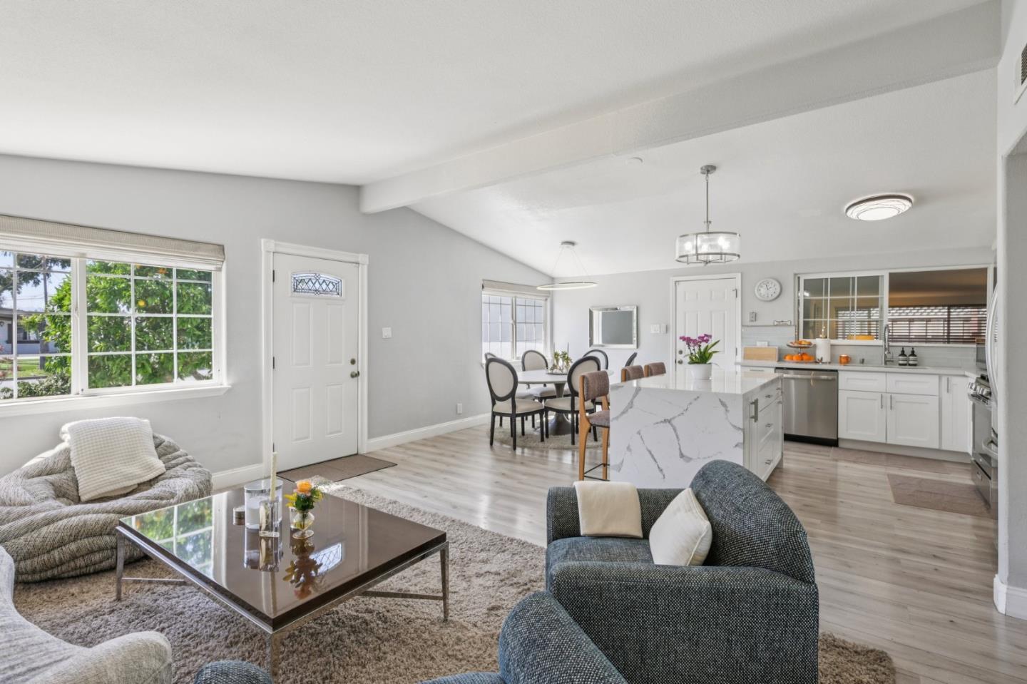 Detail Gallery Image 8 of 40 For 1370 Cathay Dr, San Jose,  CA 95122 - 3 Beds | 2 Baths