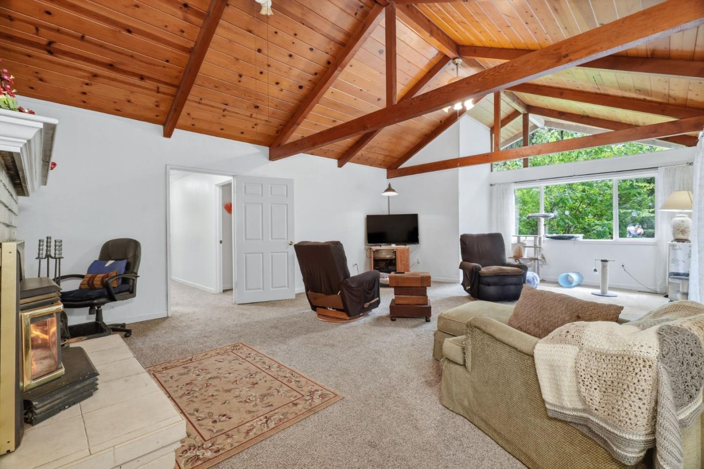 Detail Gallery Image 5 of 31 For 160 Nellie Ln, Boulder Creek,  CA 95006 - 3 Beds | 2 Baths