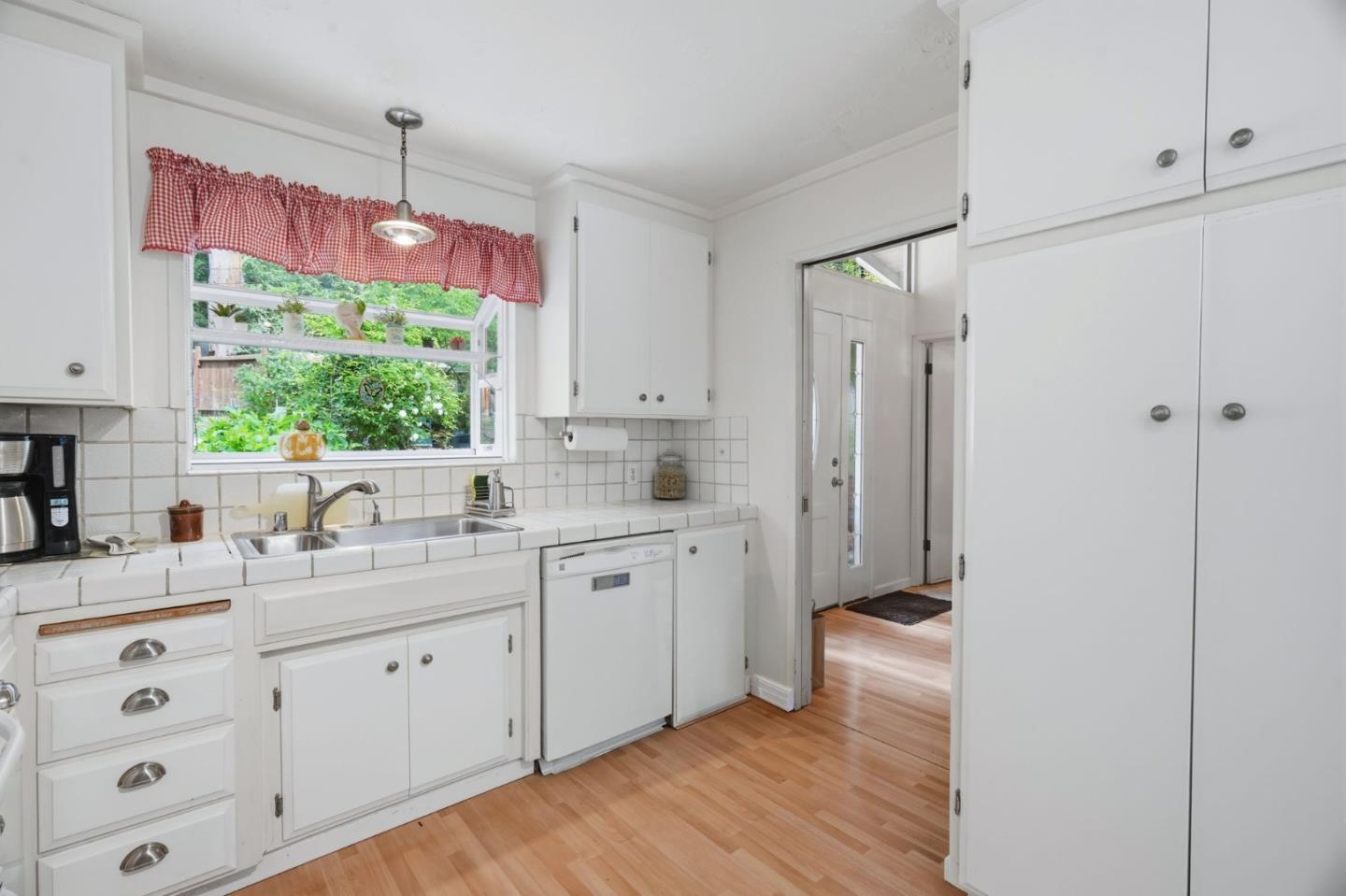 Detail Gallery Image 6 of 31 For 160 Nellie Ln, Boulder Creek,  CA 95006 - 3 Beds | 2 Baths