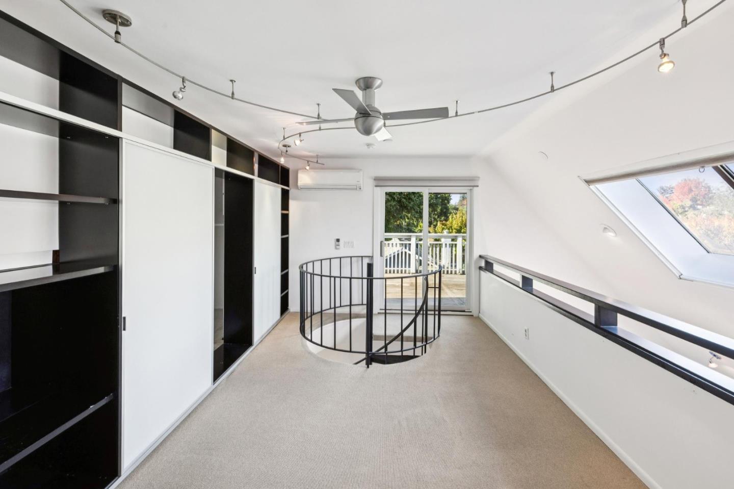 Detail Gallery Image 13 of 14 For 237 High St, Palo Alto,  CA 94301 - 2 Beds | 2 Baths