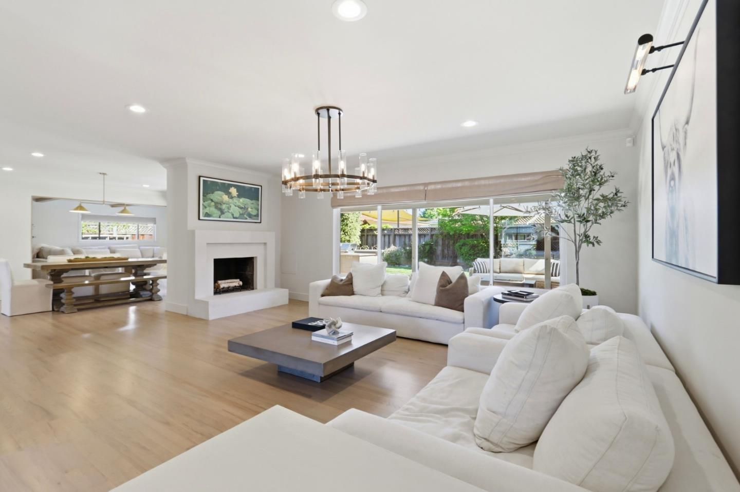 Detail Gallery Image 11 of 31 For 1132 Denise Way, San Jose,  CA 95125 - 4 Beds | 2/1 Baths