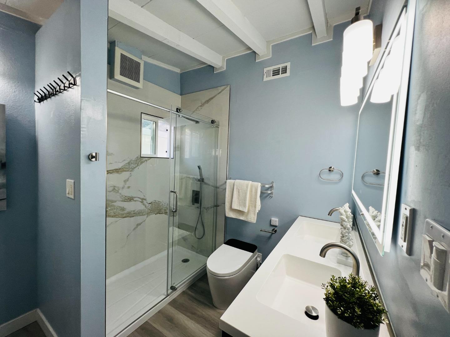 Detail Gallery Image 15 of 22 For 734 Lakewood Dr, Sunnyvale,  CA 94089 - 3 Beds | 2 Baths