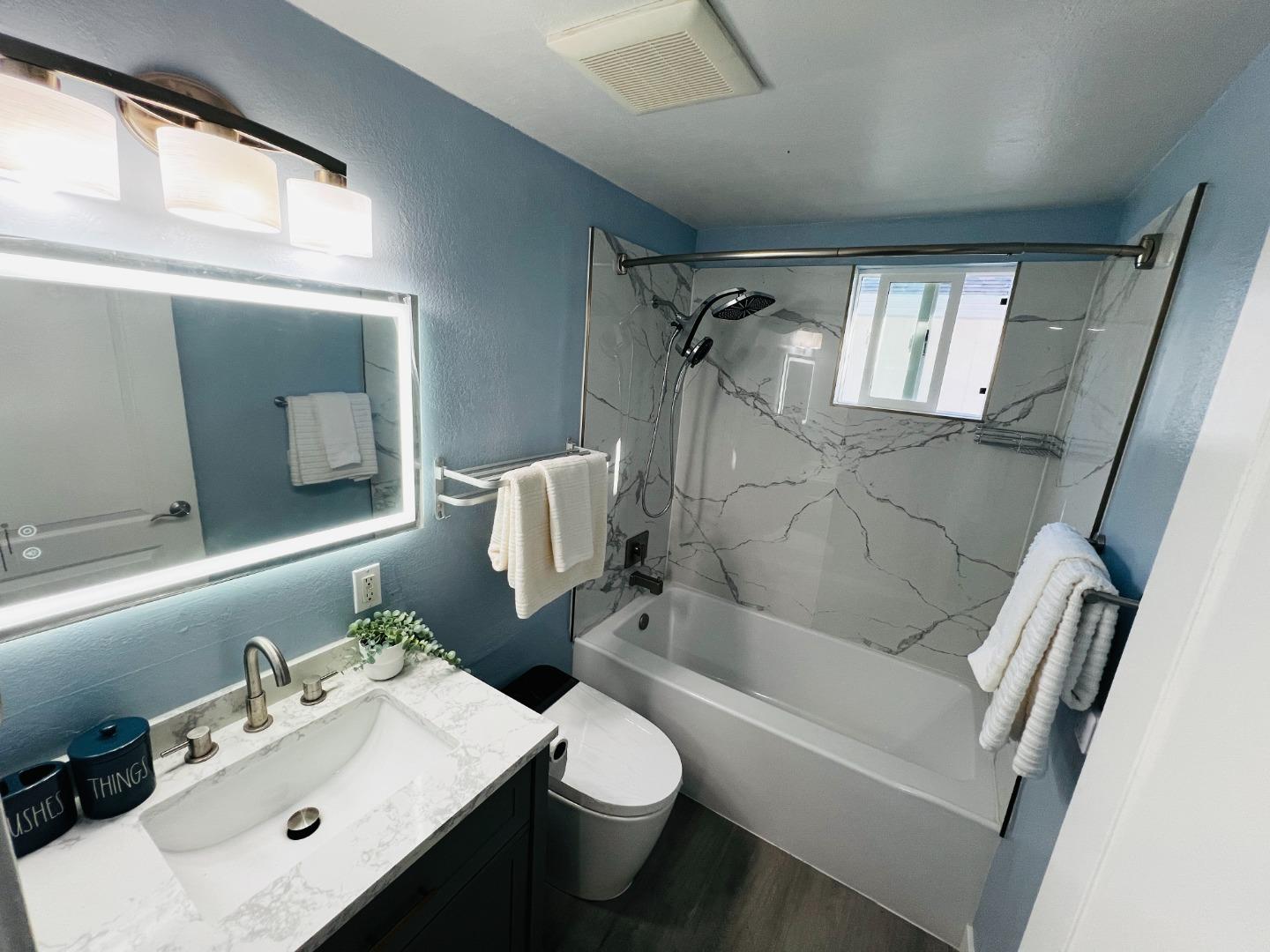 Detail Gallery Image 16 of 22 For 734 Lakewood Dr, Sunnyvale,  CA 94089 - 3 Beds | 2 Baths