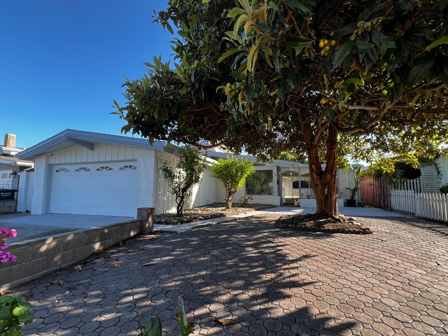 Detail Gallery Image 4 of 22 For 734 Lakewood Dr, Sunnyvale,  CA 94089 - 3 Beds | 2 Baths