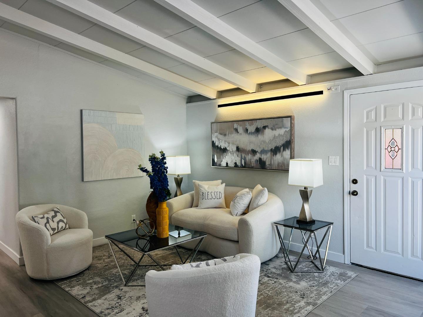 Detail Gallery Image 5 of 22 For 734 Lakewood Dr, Sunnyvale,  CA 94089 - 3 Beds | 2 Baths