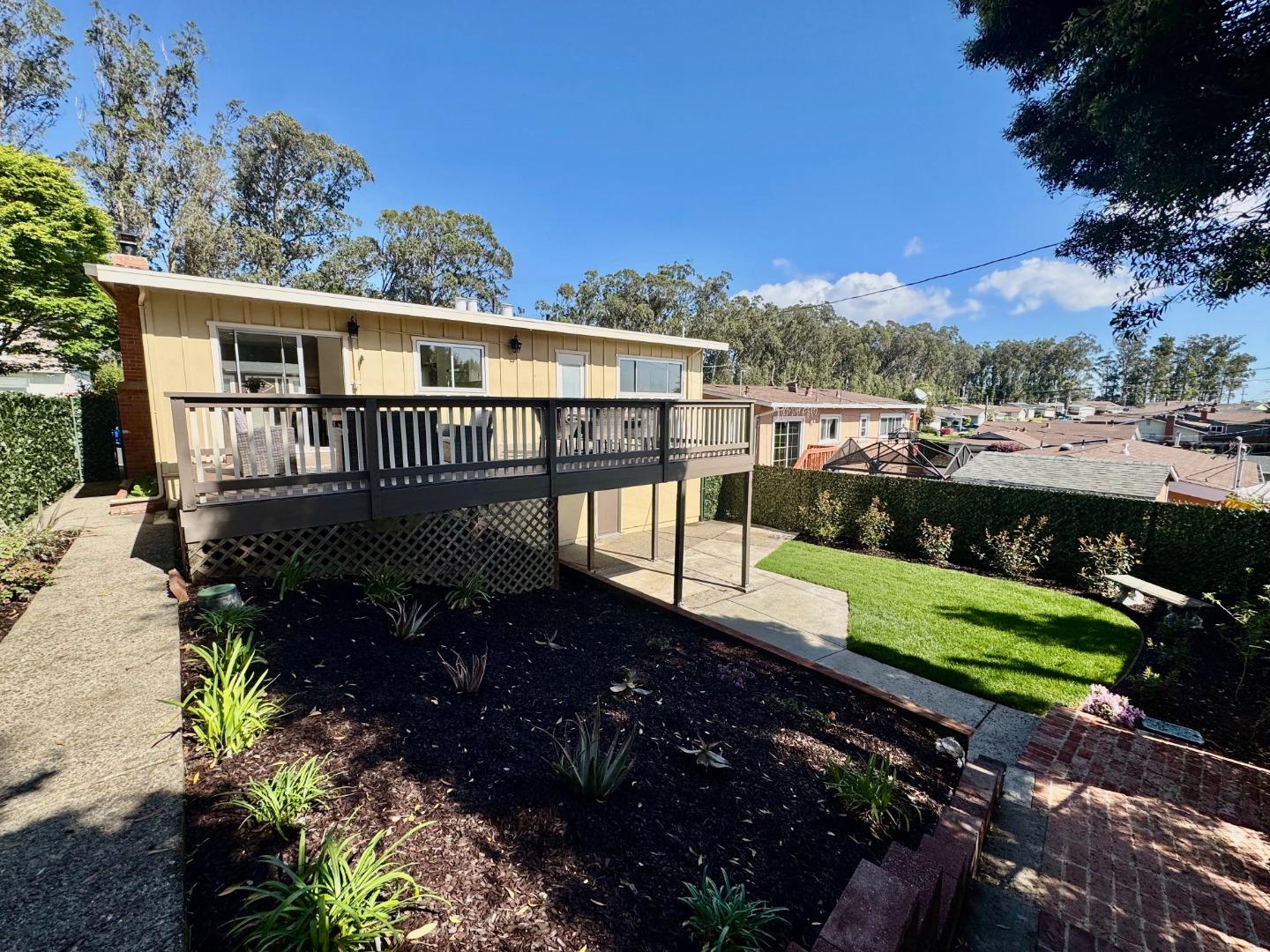 Detail Gallery Image 12 of 13 For 2651 Evergreen Dr, San Bruno,  CA 94066 - 3 Beds | 2 Baths