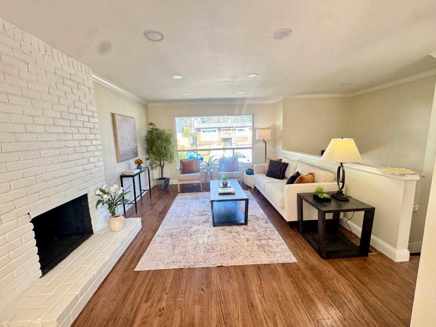 Detail Gallery Image 4 of 13 For 2651 Evergreen Dr, San Bruno,  CA 94066 - 3 Beds | 2 Baths