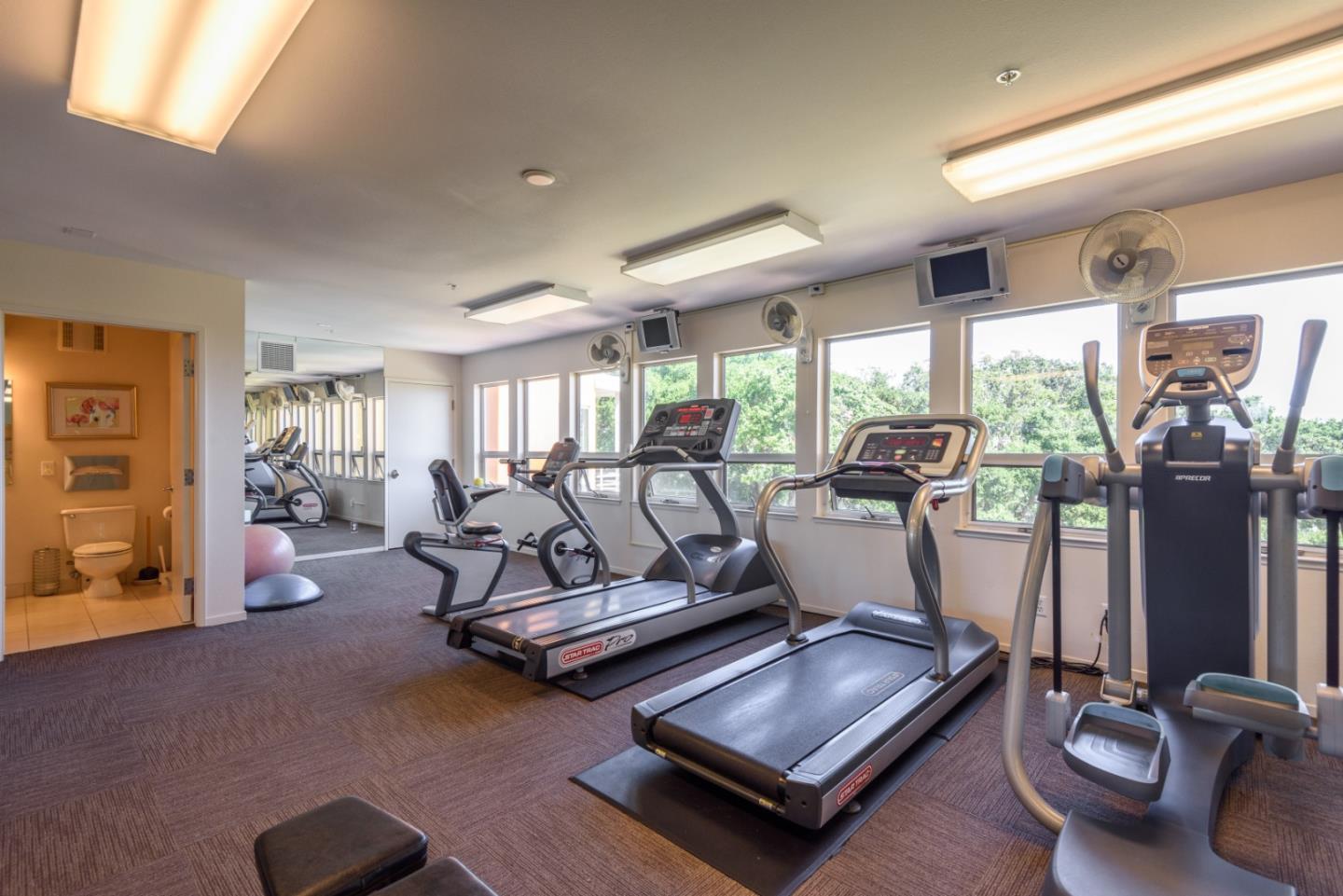 Detail Gallery Image 27 of 33 For 1700 De Anza Blvd 113c,  San Mateo,  CA 94403 - 2 Beds | 2 Baths