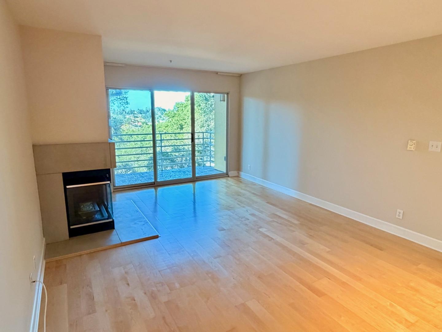 Detail Gallery Image 9 of 33 For 1700 De Anza Blvd 113c,  San Mateo,  CA 94403 - 2 Beds | 2 Baths