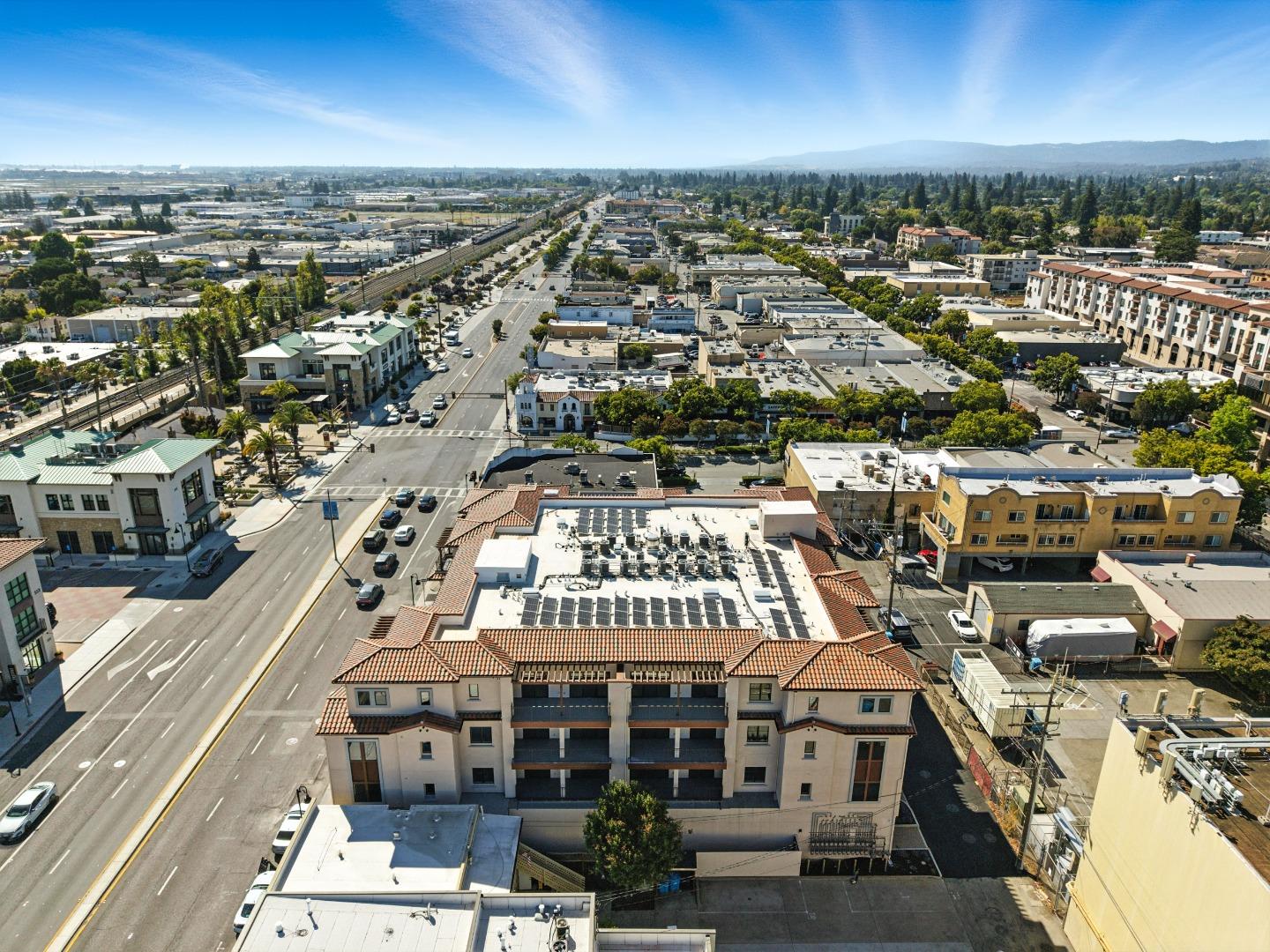 Detail Gallery Image 26 of 33 For 560 El Camino Real #201,  San Carlos,  CA 94070 - 2 Beds | 2 Baths