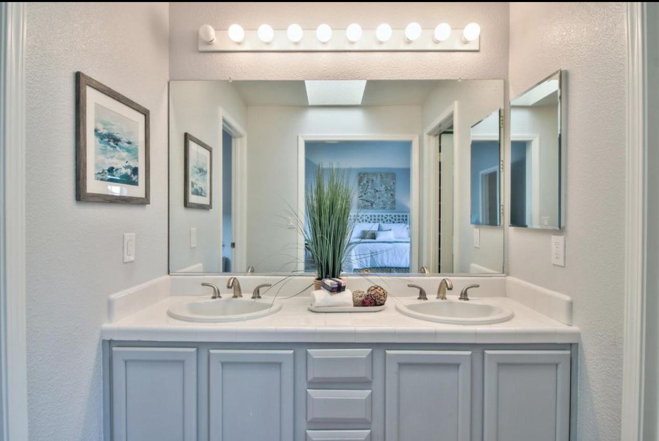 Detail Gallery Image 14 of 15 For 309 Village Cir, Santa Cruz,  CA 95060 - 3 Beds | 2/1 Baths