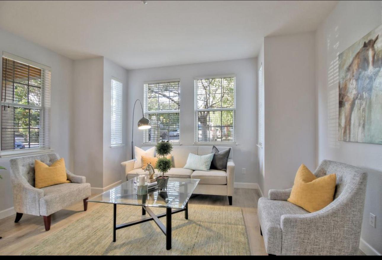 Detail Gallery Image 6 of 15 For 309 Village Cir, Santa Cruz,  CA 95060 - 3 Beds | 2/1 Baths