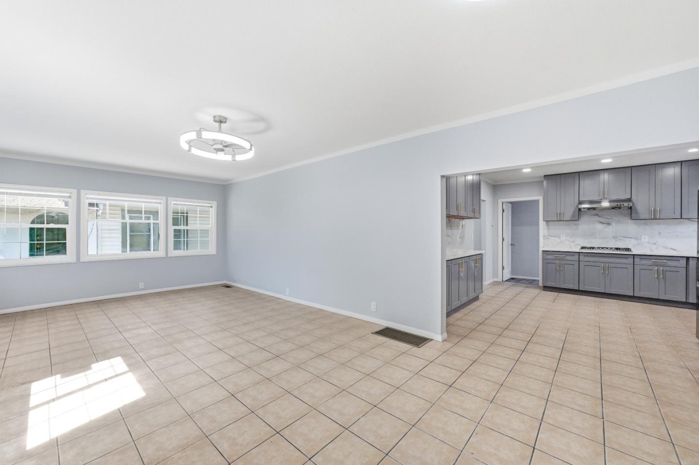 Detail Gallery Image 12 of 44 For 756 Victoria Ave, San Leandro,  CA 94577 - – Beds | – Baths