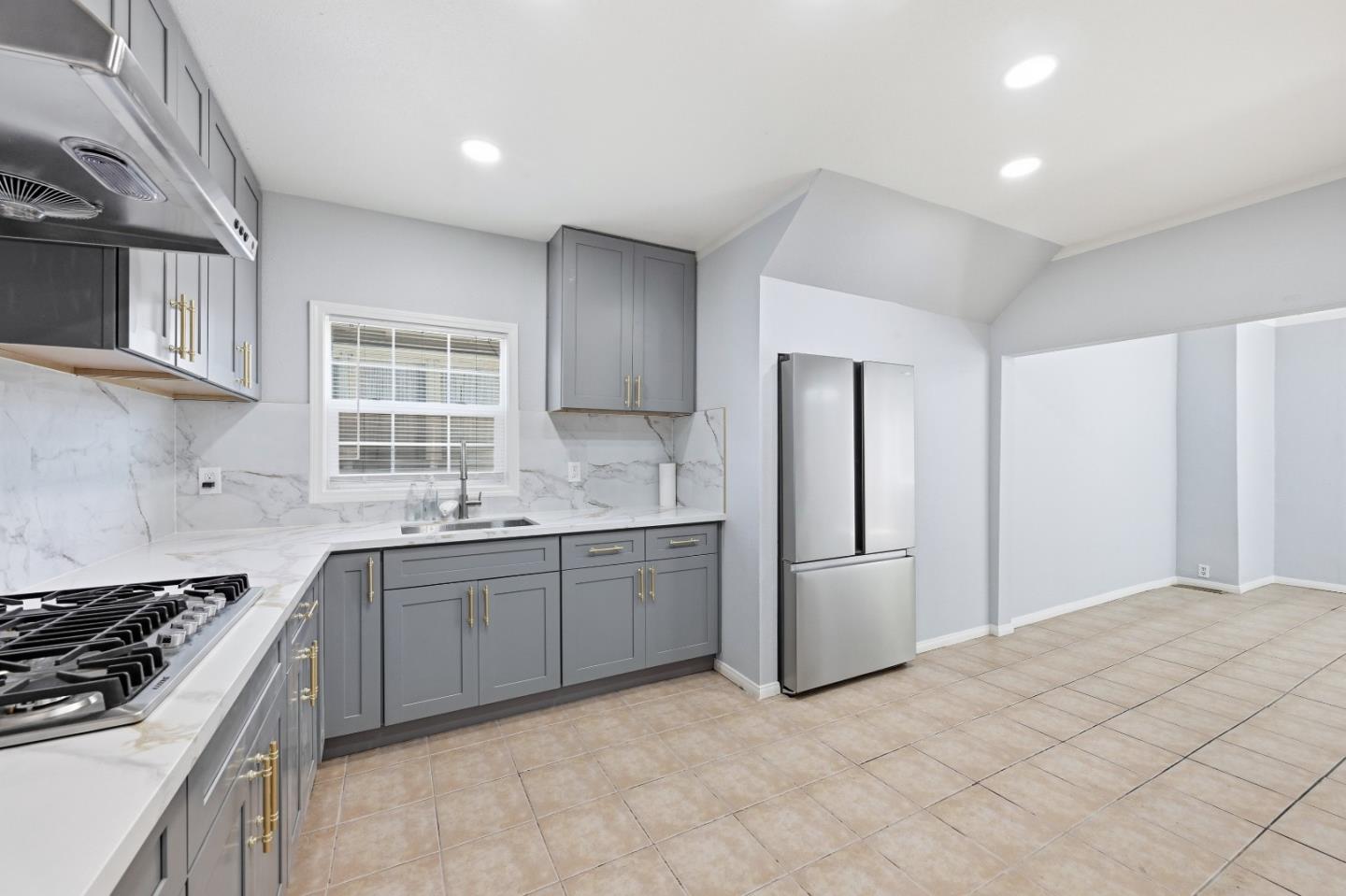 Detail Gallery Image 9 of 44 For 756 Victoria Ave, San Leandro,  CA 94577 - – Beds | – Baths