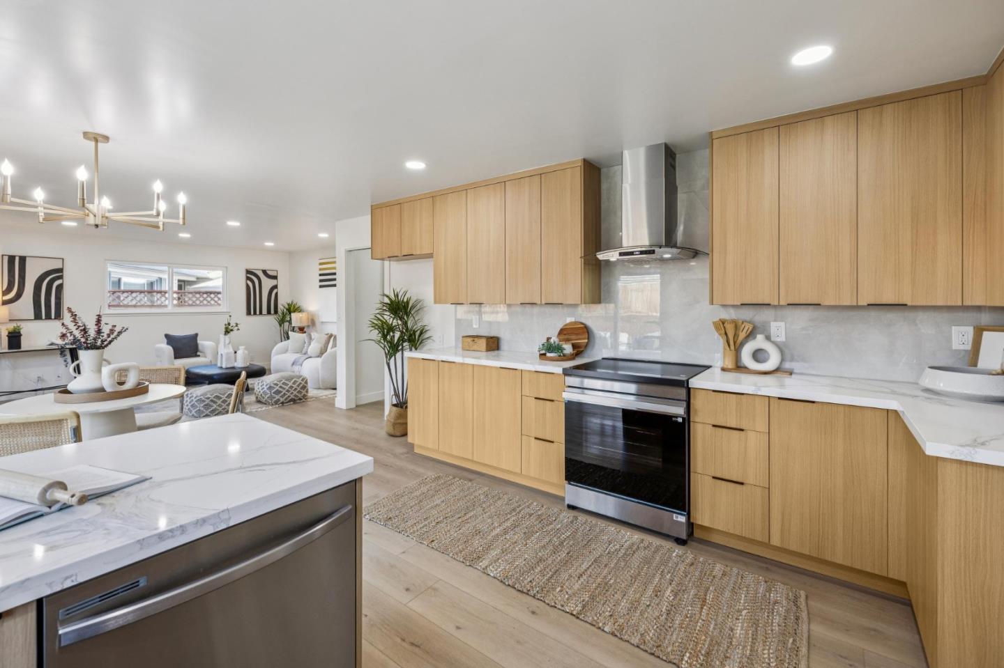 Detail Gallery Image 11 of 55 For 2043 Shellback Pl, San Jose,  CA 95133 - 5 Beds | 4 Baths