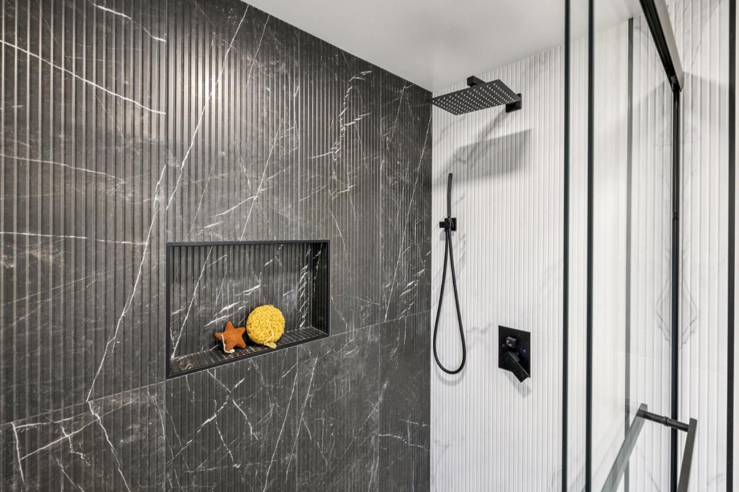 Detail Gallery Image 23 of 55 For 2043 Shellback Pl, San Jose,  CA 95133 - 5 Beds | 4 Baths