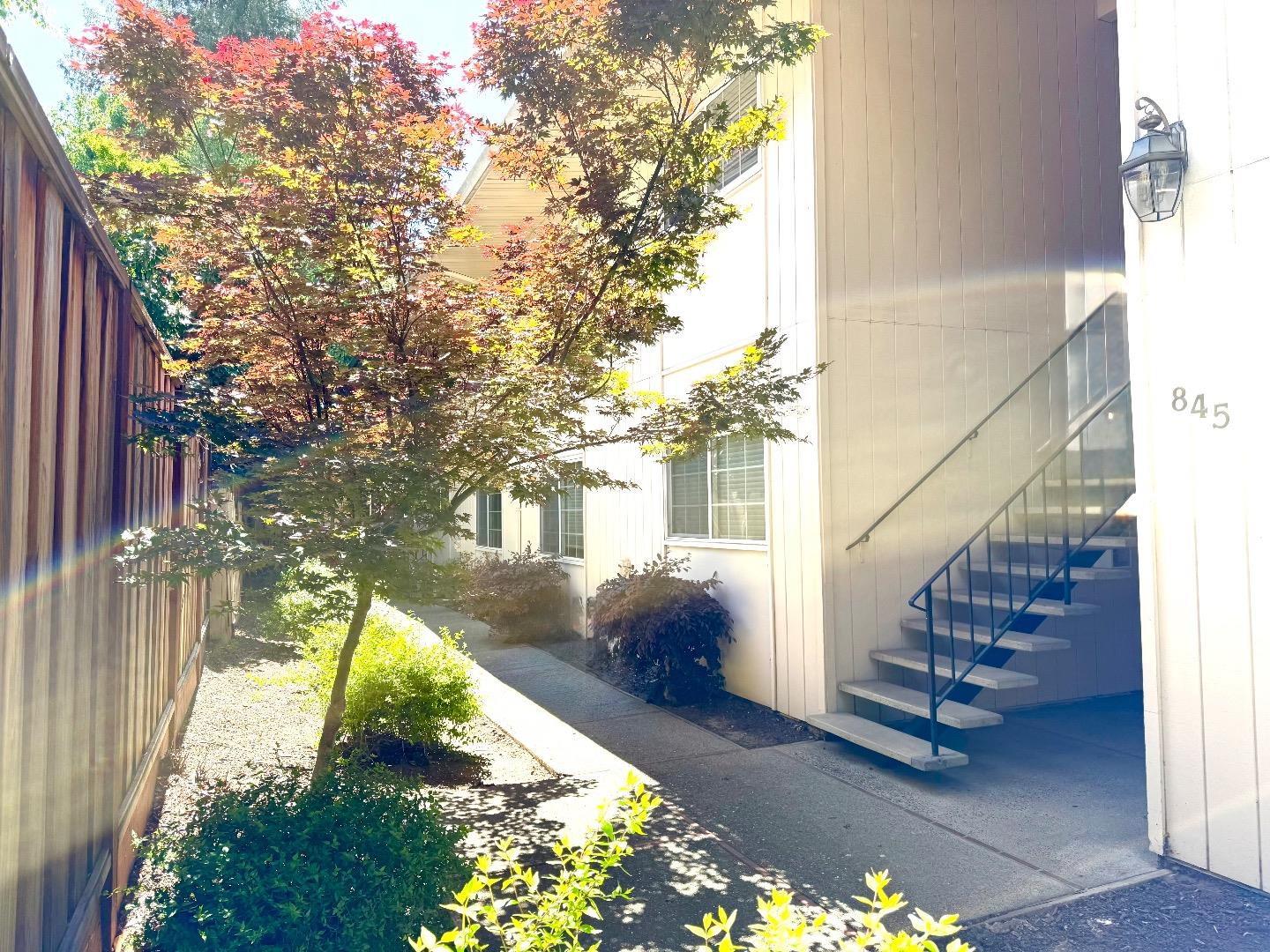 Detail Gallery Image 26 of 35 For 845 Division St #D,  Pleasanton,  CA 94566 - 2 Beds | 1/1 Baths