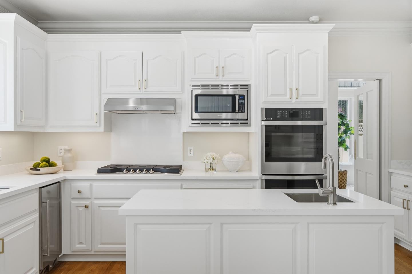 Detail Gallery Image 13 of 59 For 21592 Villa Maria Ct, Cupertino,  CA 95014 - 5 Beds | 3/1 Baths