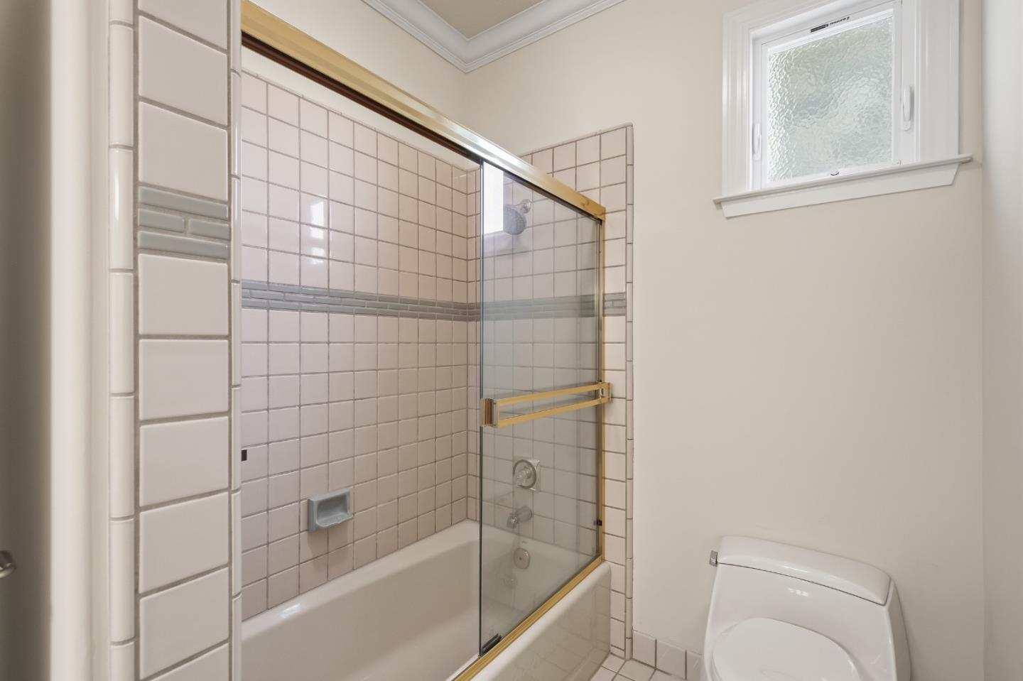 Detail Gallery Image 32 of 59 For 21592 Villa Maria Ct, Cupertino,  CA 95014 - 5 Beds | 3/1 Baths