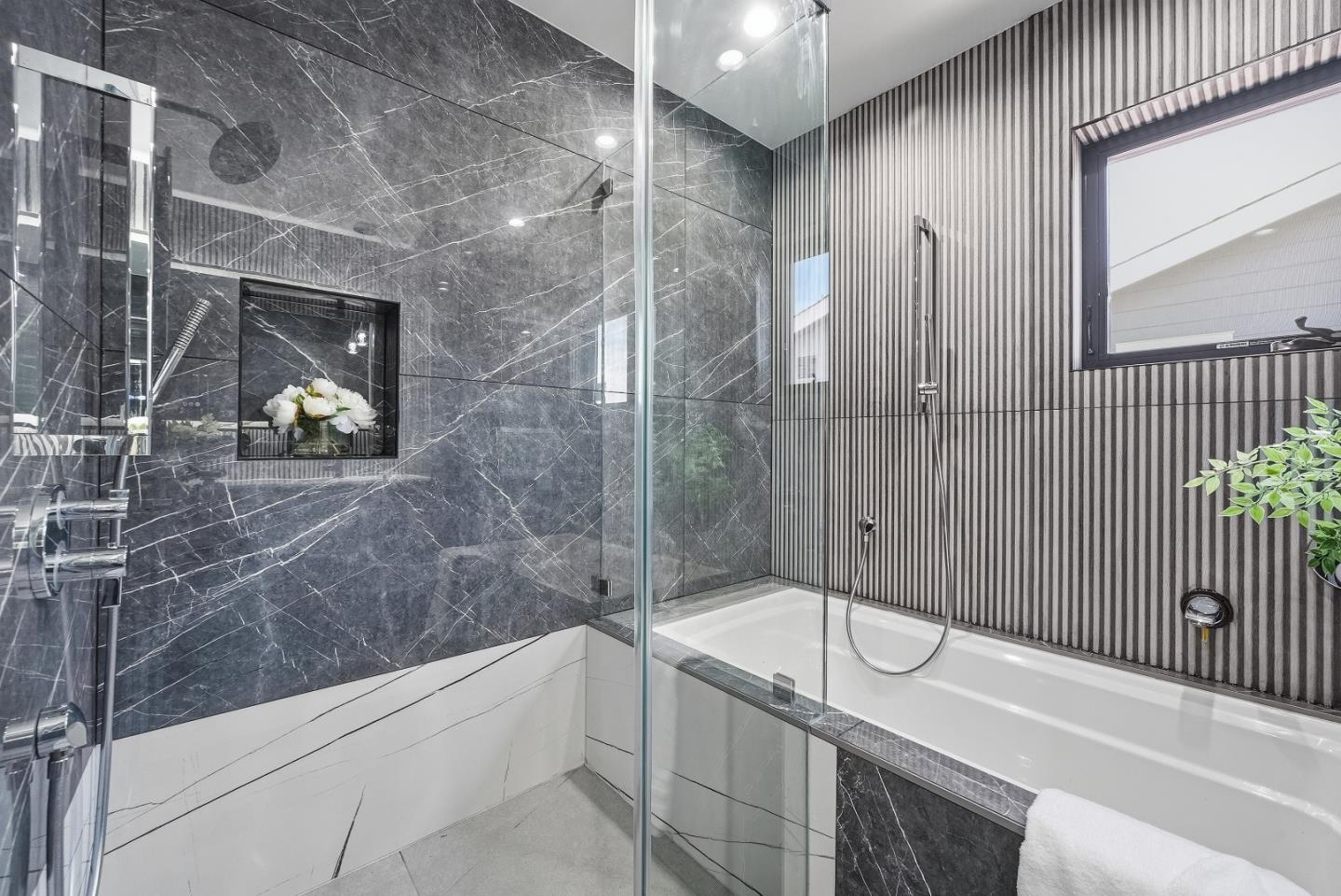 Detail Gallery Image 34 of 66 For 606 W Mc Kinley Ave, Sunnyvale,  CA 94086 - 4 Beds | 3 Baths