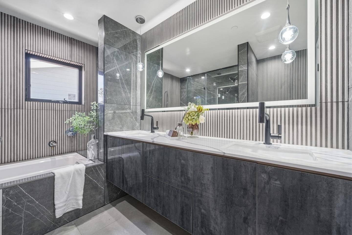 Detail Gallery Image 35 of 66 For 606 W Mc Kinley Ave, Sunnyvale,  CA 94086 - 4 Beds | 3 Baths