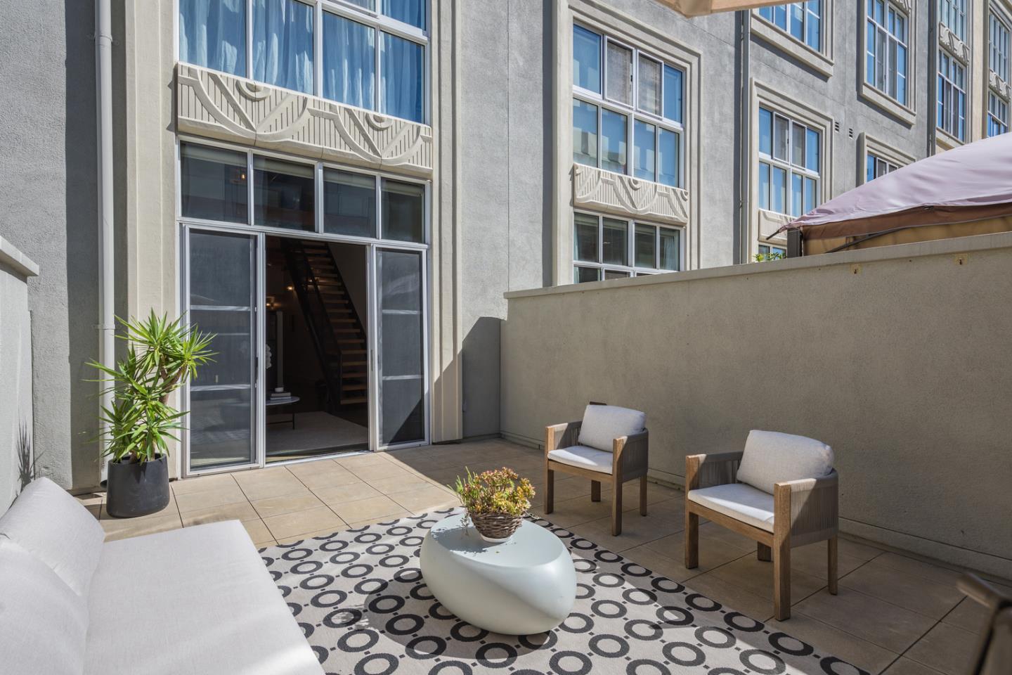 Detail Gallery Image 20 of 42 For 333 Santana Row #208,  San Jose,  CA 95128 - 2 Beds | 1/1 Baths