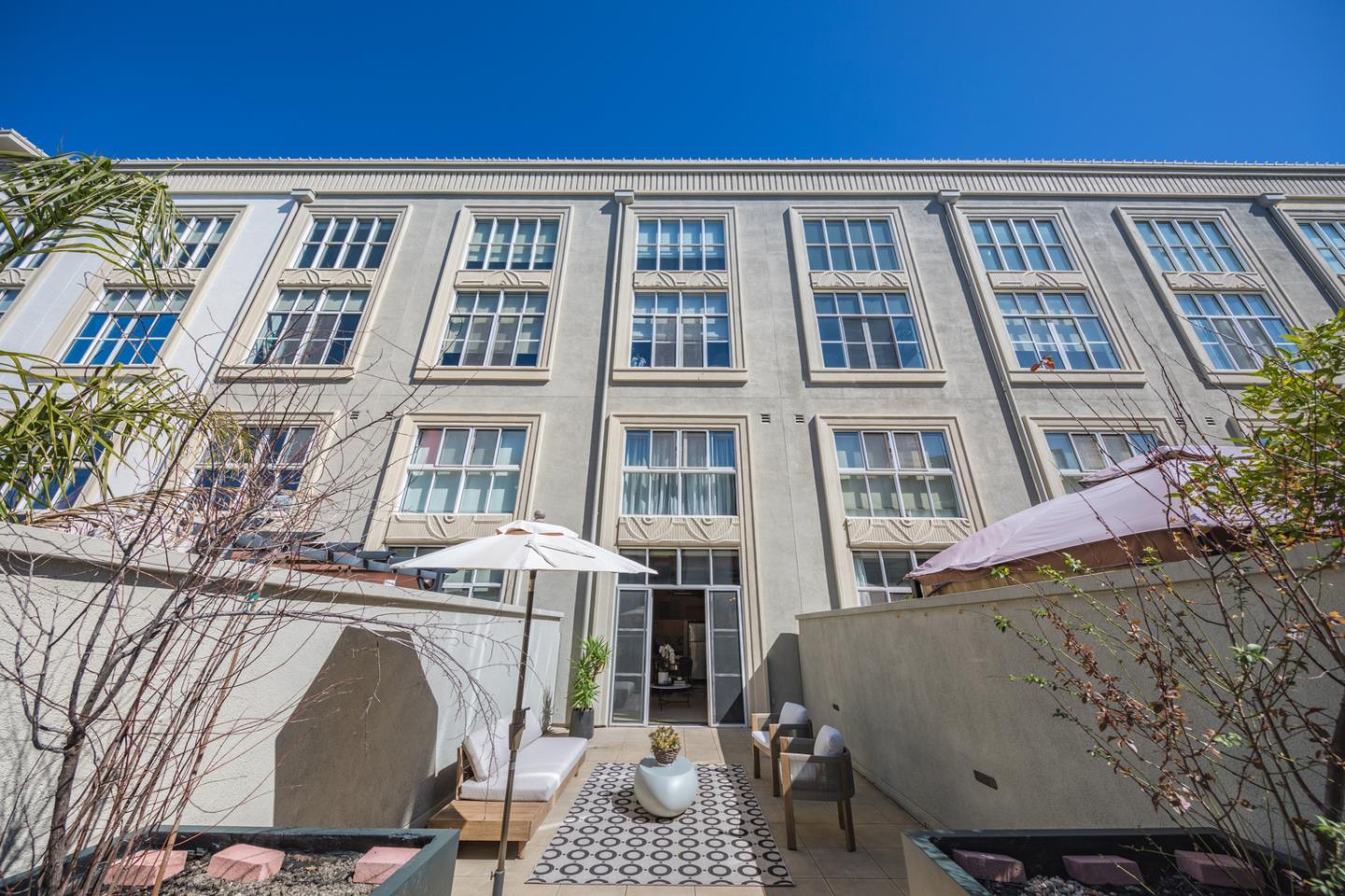 Detail Gallery Image 22 of 42 For 333 Santana Row #208,  San Jose,  CA 95128 - 2 Beds | 1/1 Baths