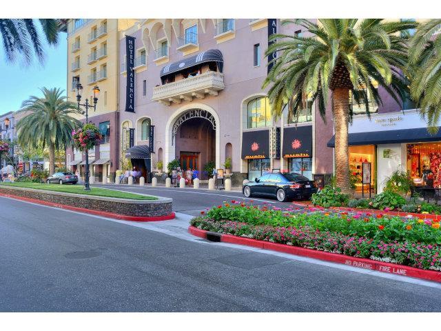 Detail Gallery Image 34 of 42 For 333 Santana Row #208,  San Jose,  CA 95128 - 2 Beds | 1/1 Baths