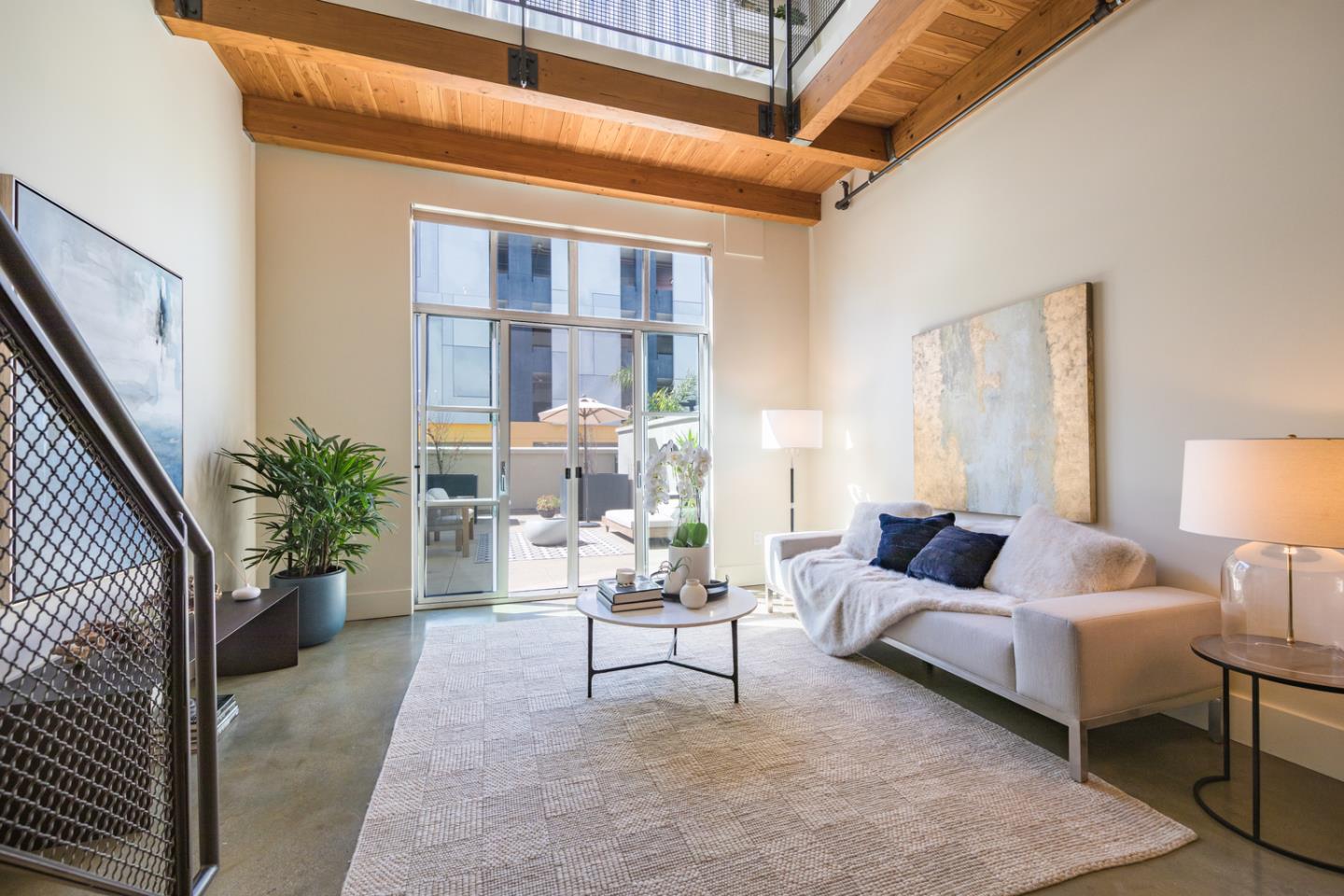 Detail Gallery Image 4 of 42 For 333 Santana Row #208,  San Jose,  CA 95128 - 2 Beds | 1/1 Baths