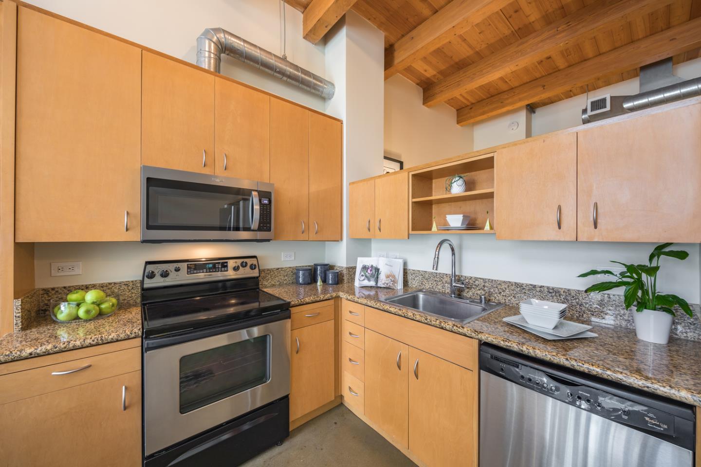 Detail Gallery Image 7 of 42 For 333 Santana Row #208,  San Jose,  CA 95128 - 2 Beds | 1/1 Baths