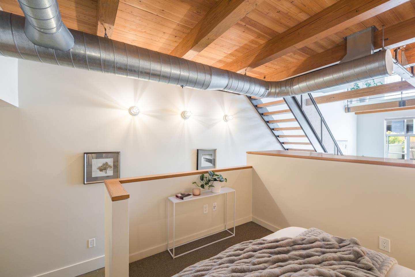 Detail Gallery Image 9 of 42 For 333 Santana Row #208,  San Jose,  CA 95128 - 2 Beds | 1/1 Baths