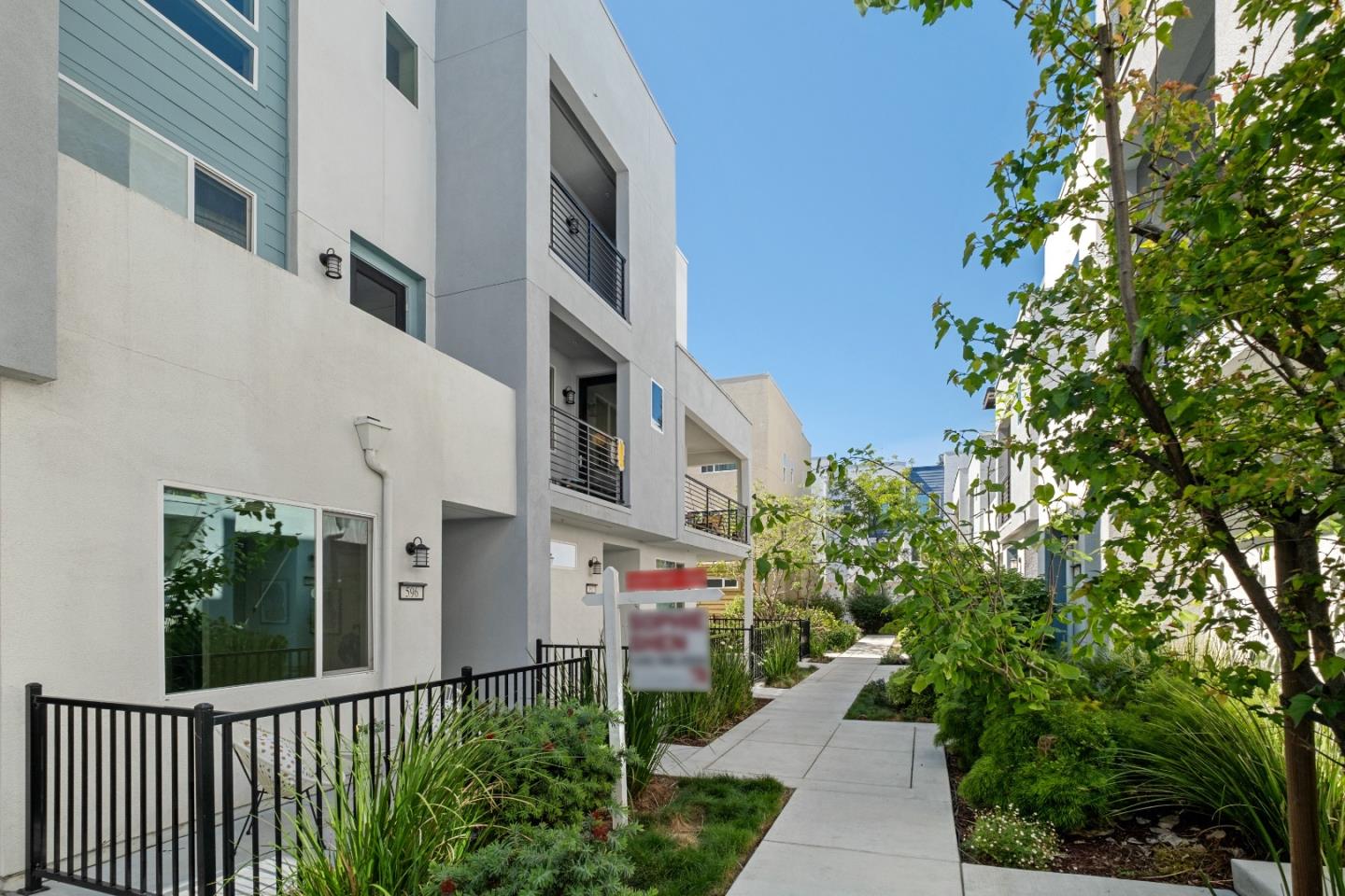 Detail Gallery Image 44 of 47 For 596 Apricot Way, San Jose,  CA 95133 - 3 Beds | 3/1 Baths