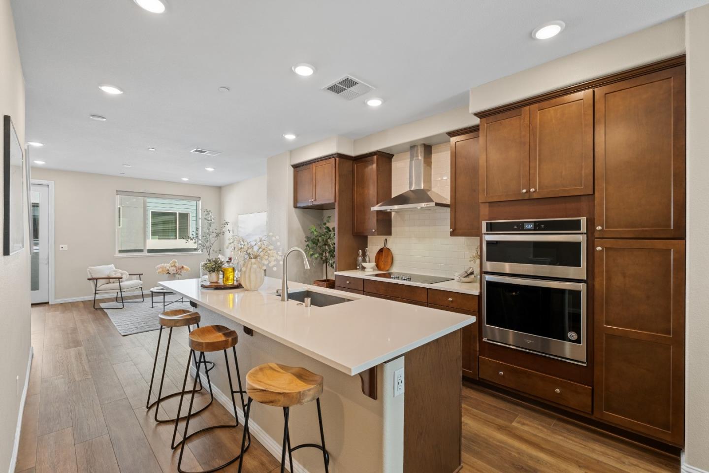 Photo #5: ML82041438 Listing: Photo #5