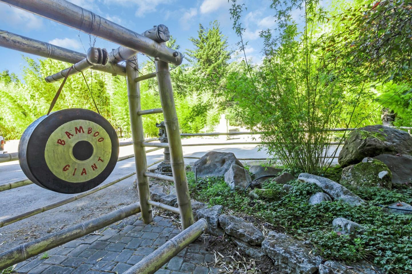 Front Image Thumbnail for ML82041441