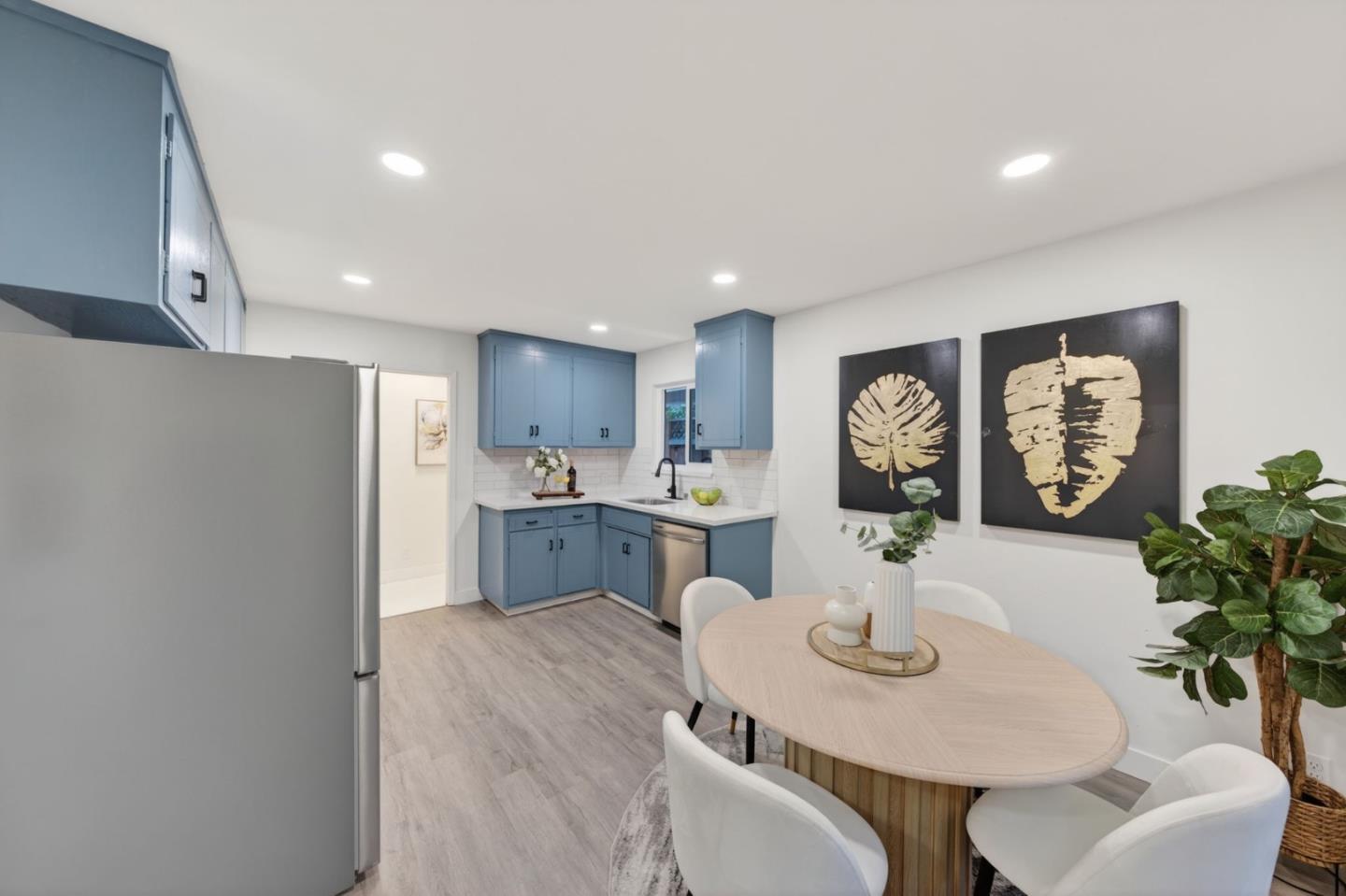 Detail Gallery Image 35 of 49 For 1579 Branham Ln, San Jose,  CA 95118 - 4 Beds | 4 Baths